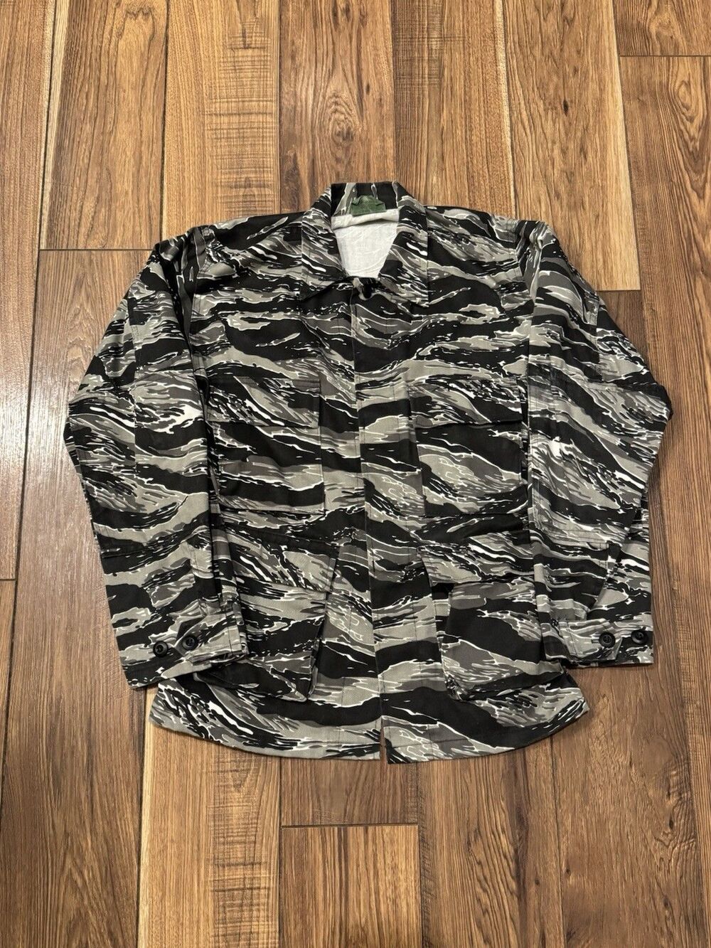 Black/White Tiger Stripe Camo NATO Army Shirt Sz XS Regular Made in USA Vintage